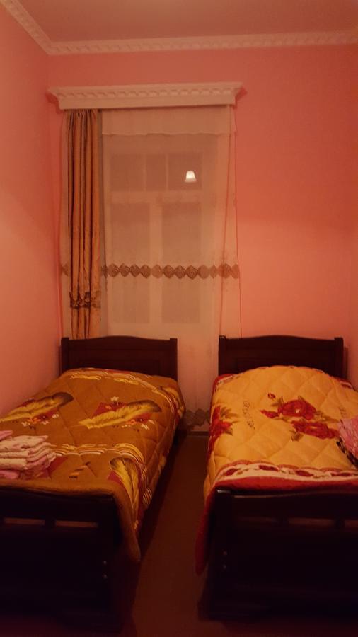 Raul Lushnu Darbaz Bed and Breakfast Mestia Exteriör bild
